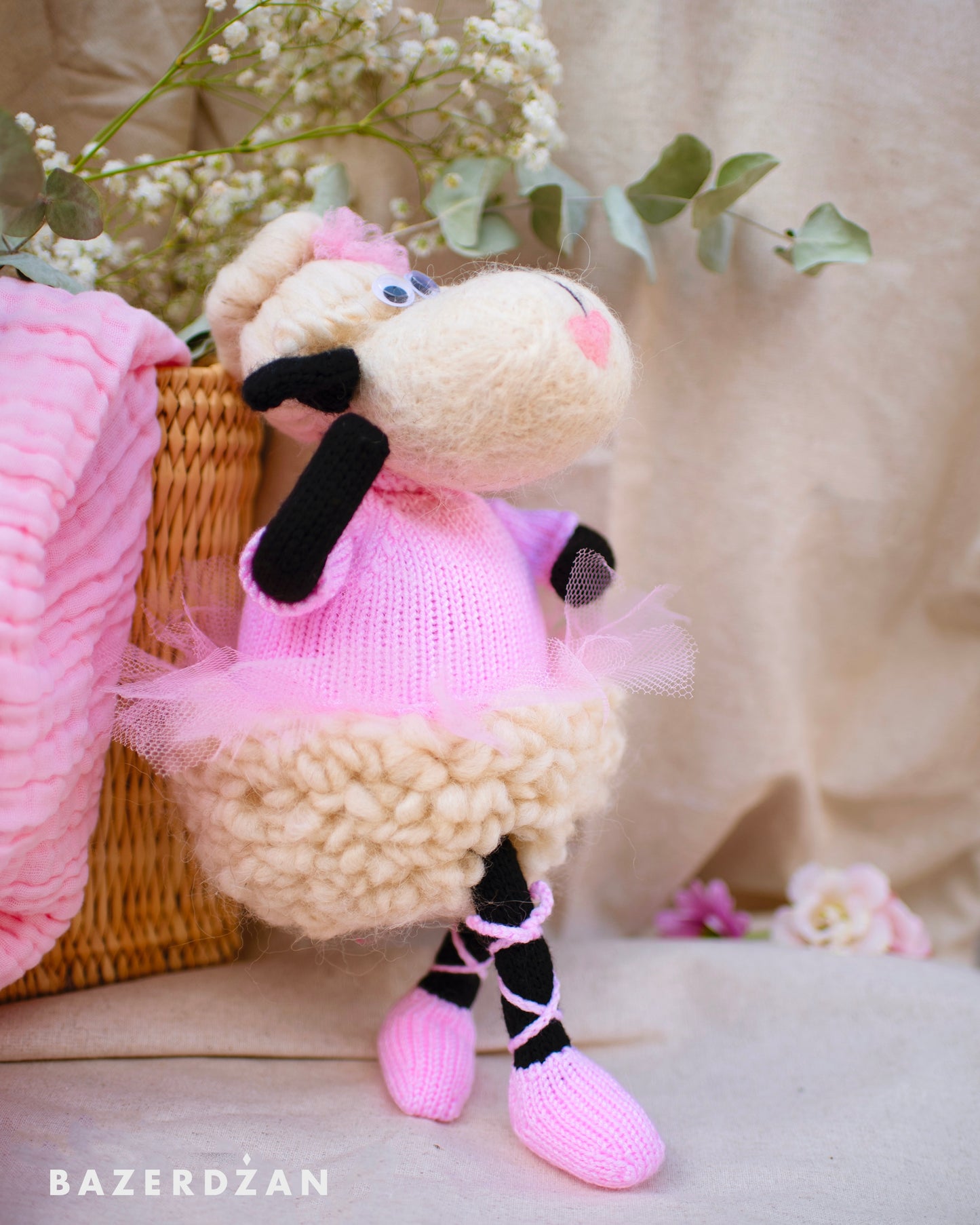 ASKA the sheep-Inspired by the fable Aska and the Wolf by Ivo Andrić