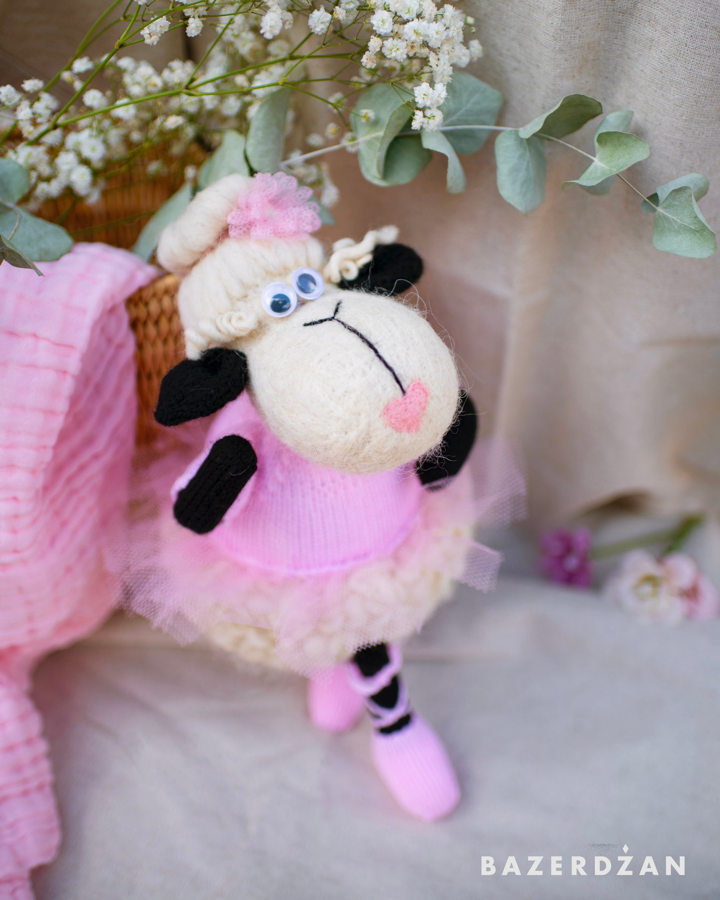 ASKA the sheep-Inspired by the fable Aska and the Wolf by Ivo Andrić