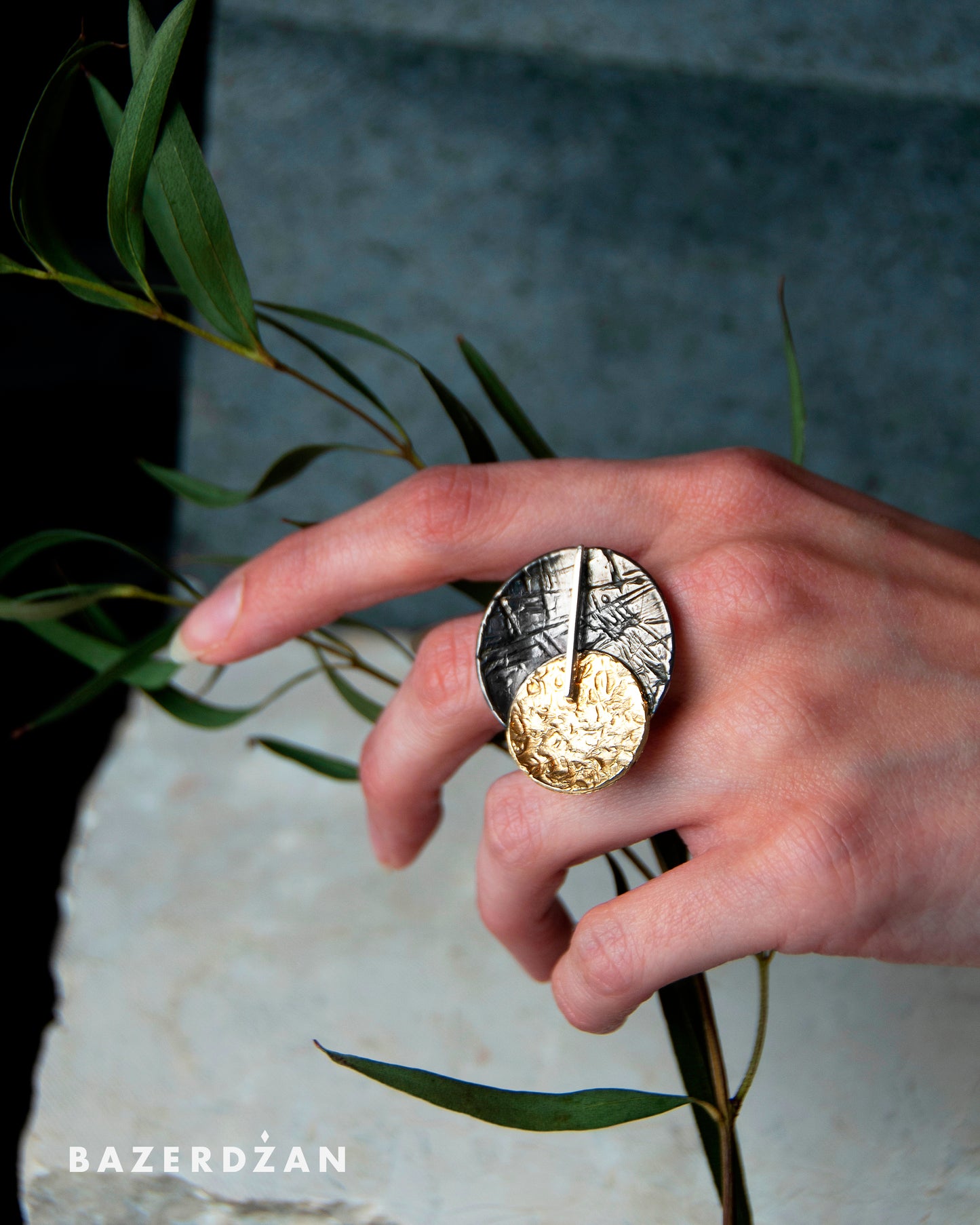 Ring by Benjamin Kavazović