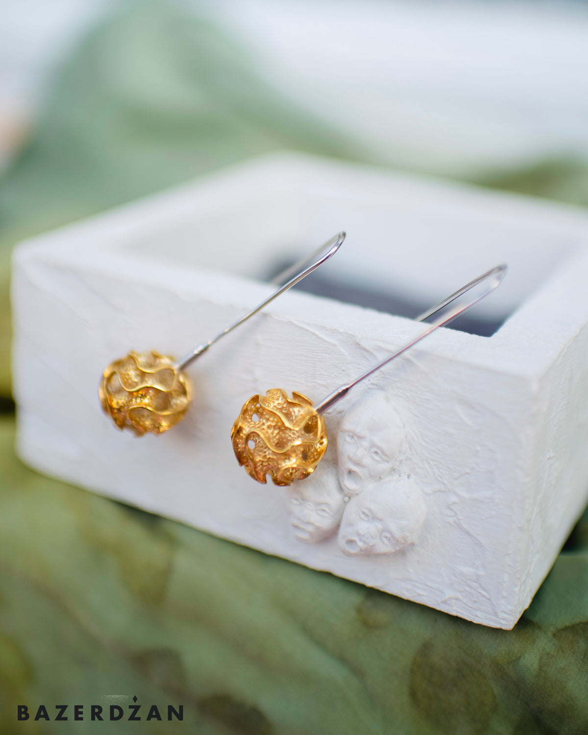 Earrings 2605 by Benjamin Kavazović