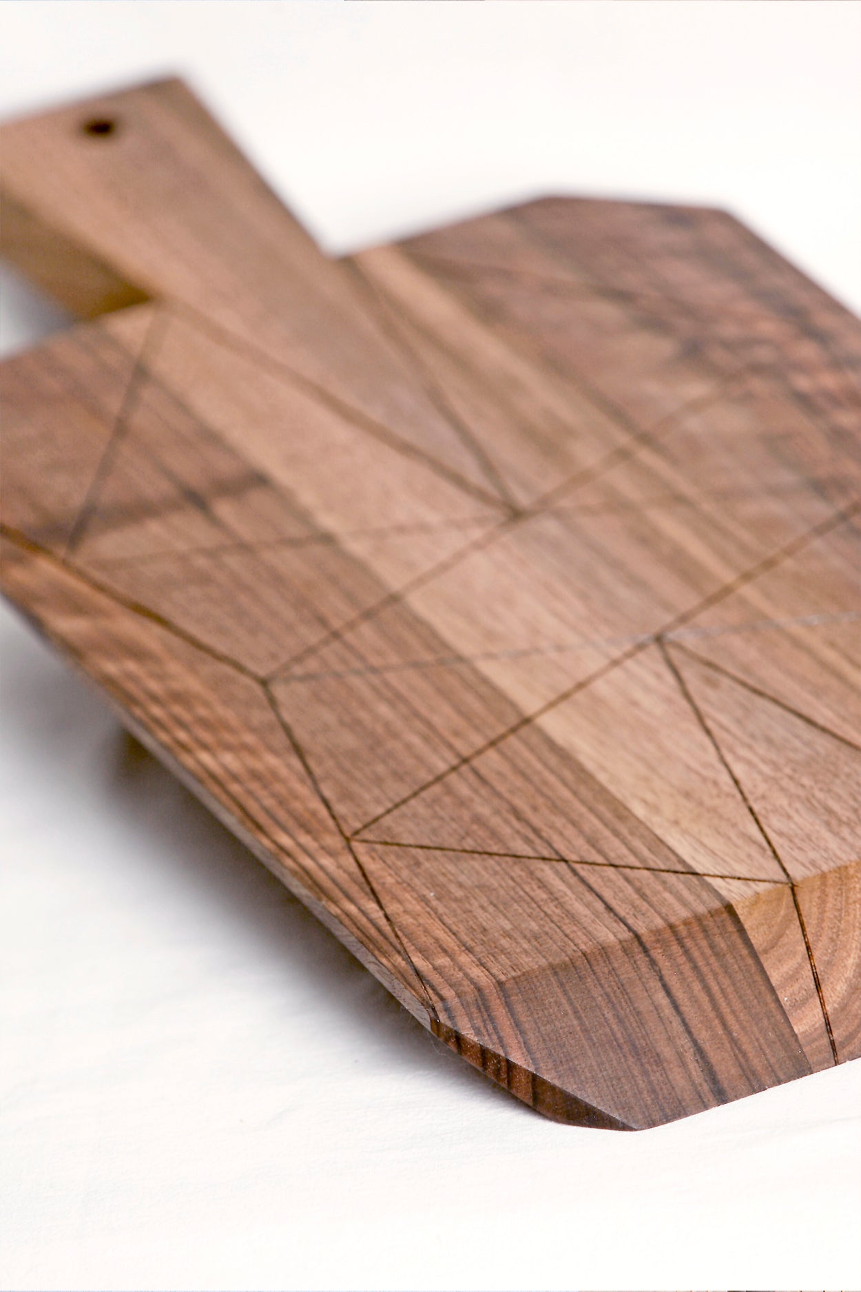 Cutting board - Casablanca (Material: Walnut) - Bazerdzan