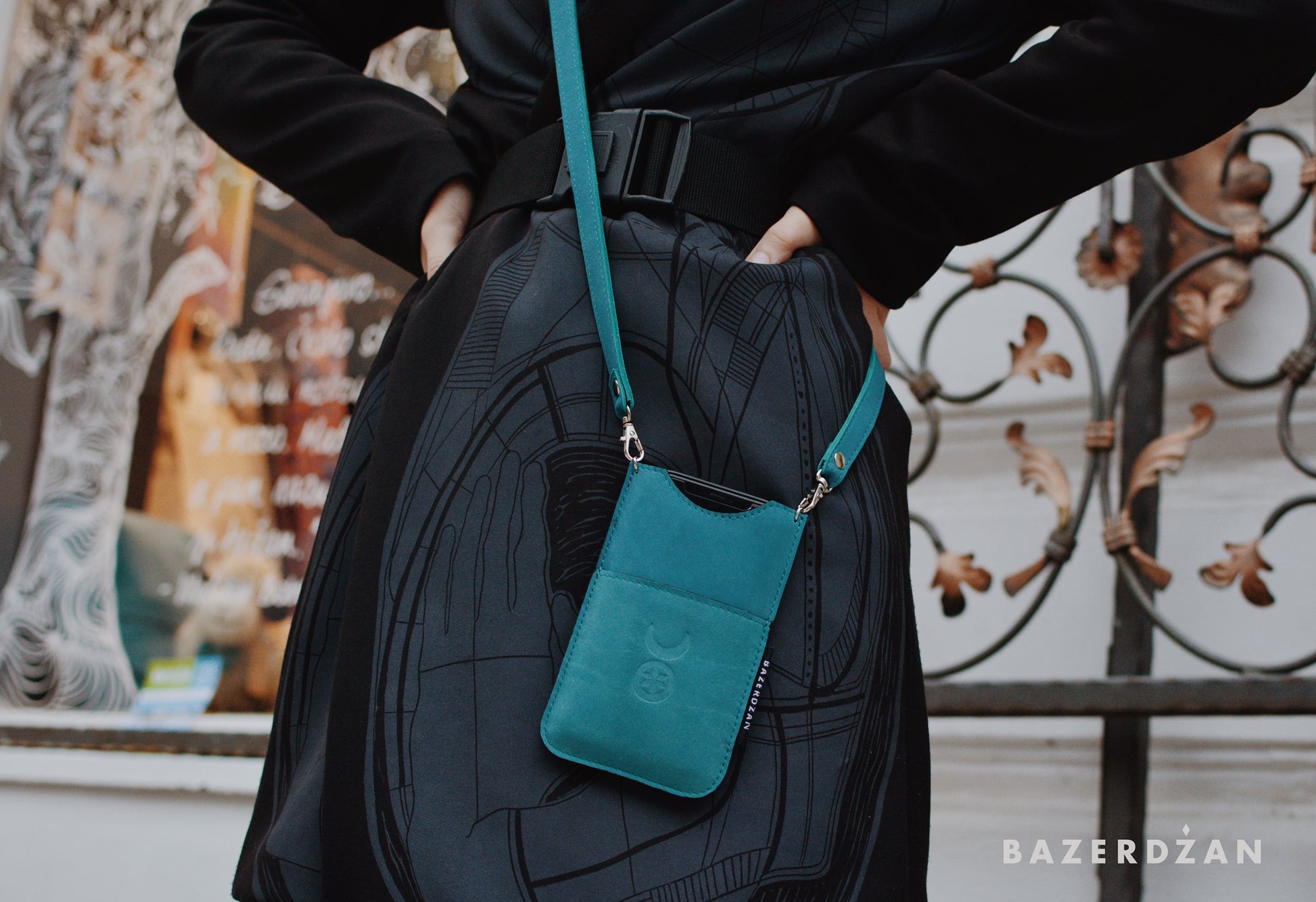 Mobile Phone Case (Material: Leather) - Bazerdzan