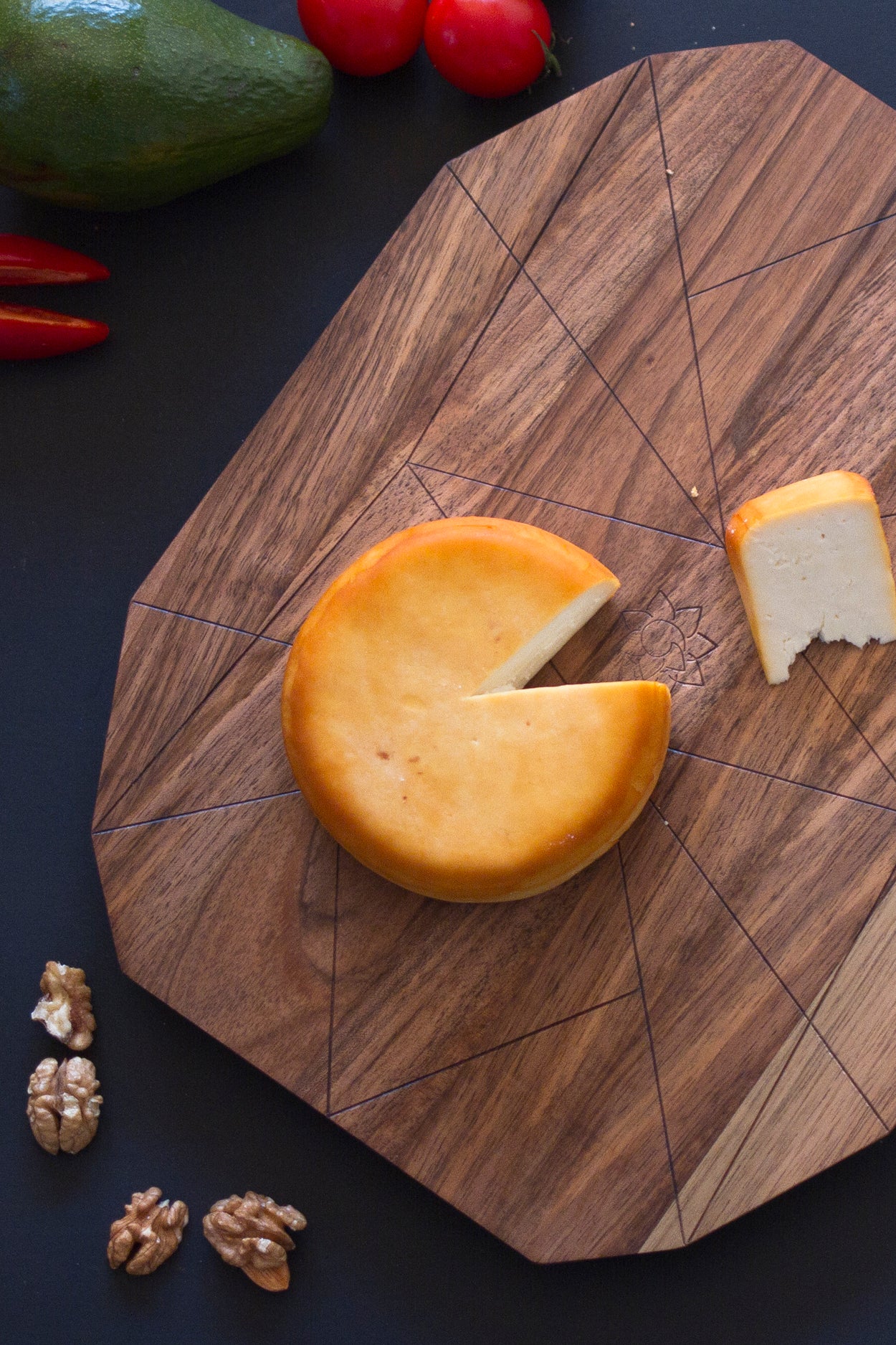Cutting Board - Fez (Material: Walnut) - Bazerdzan