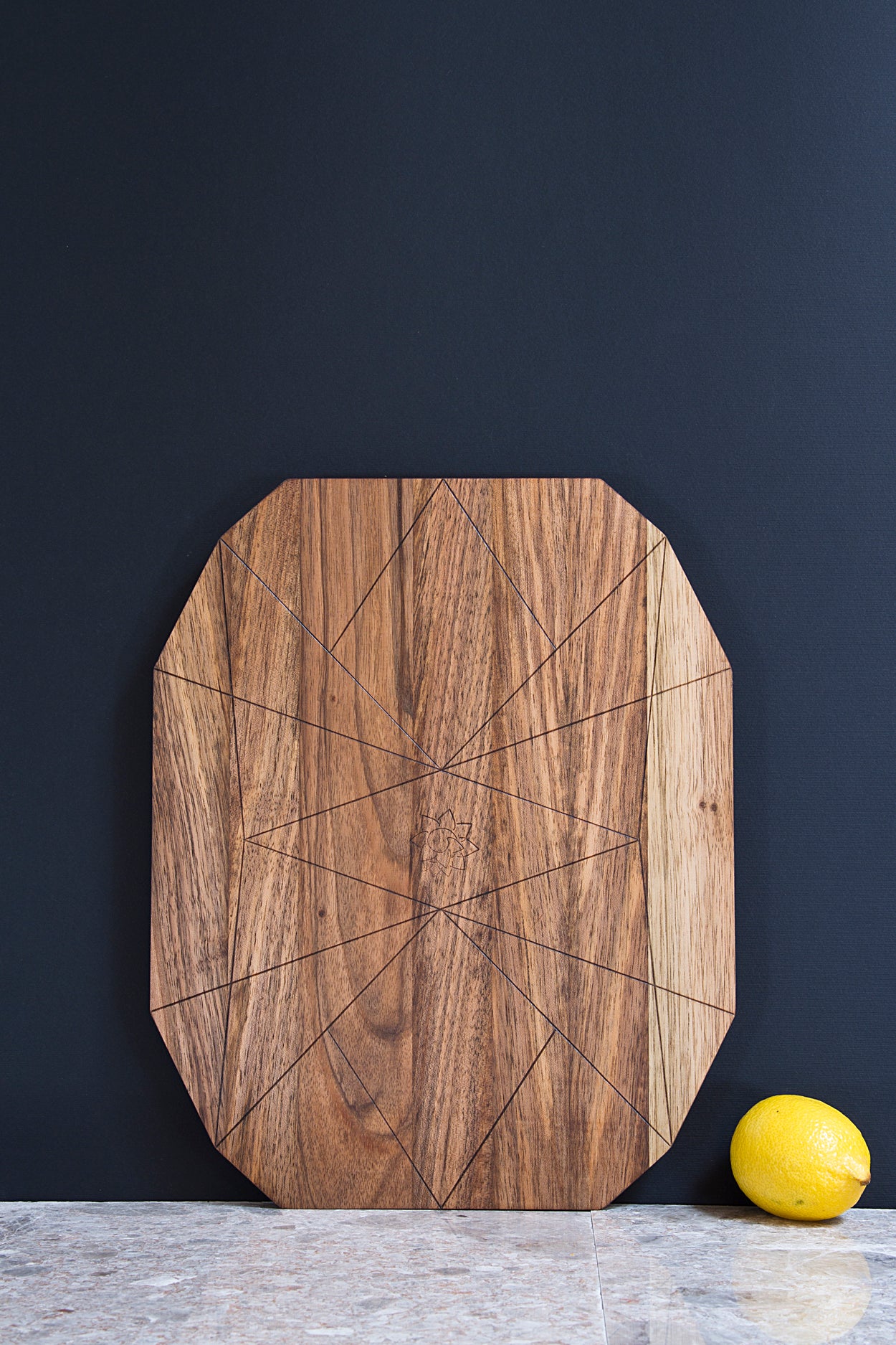 Cutting Board - Fez (Material: Walnut) - Bazerdzan