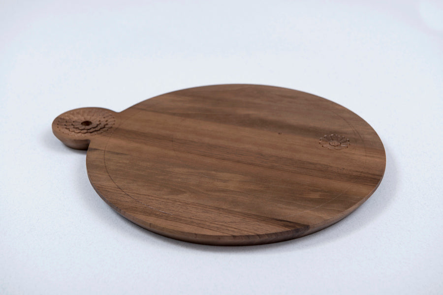 Cutting board - Loop (Material: Walnut) - Bazerdzan