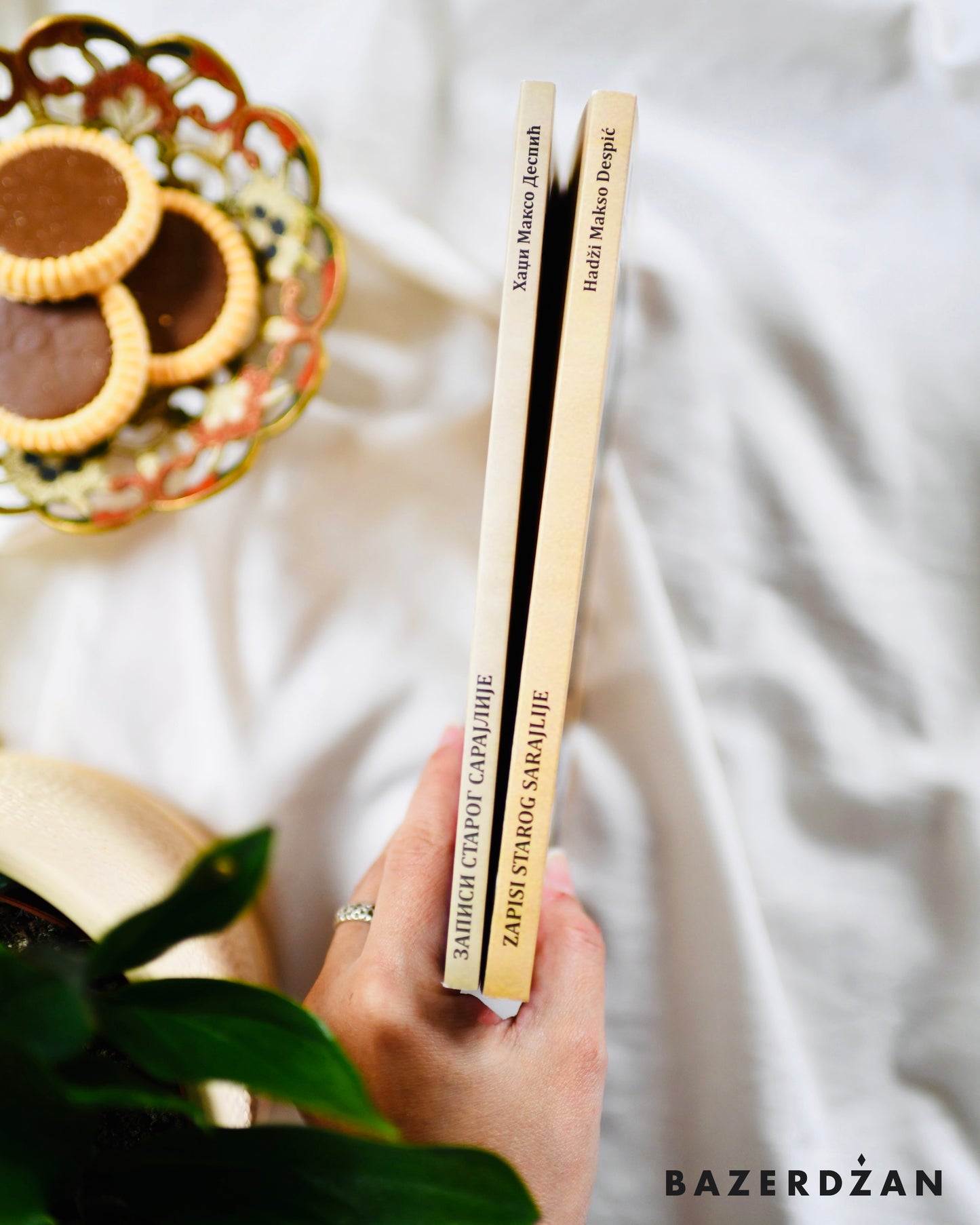 Book Memoirs of an Old Sarajevo Storyteller / Knjiga Zapisi Starog Sarajlije - Bazerdzan
