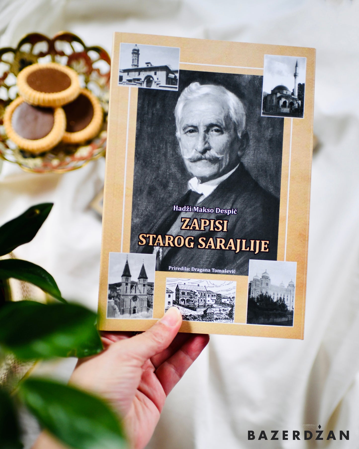 Book Memoirs of an Old Sarajevo Storyteller / Knjiga Zapisi Starog Sarajlije - Bazerdzan