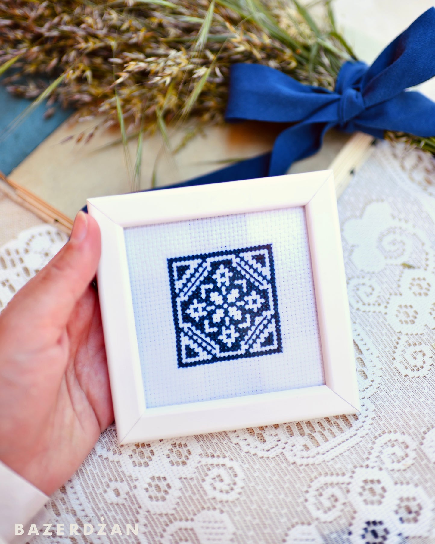 Zmijanje Embroidery framed, mini