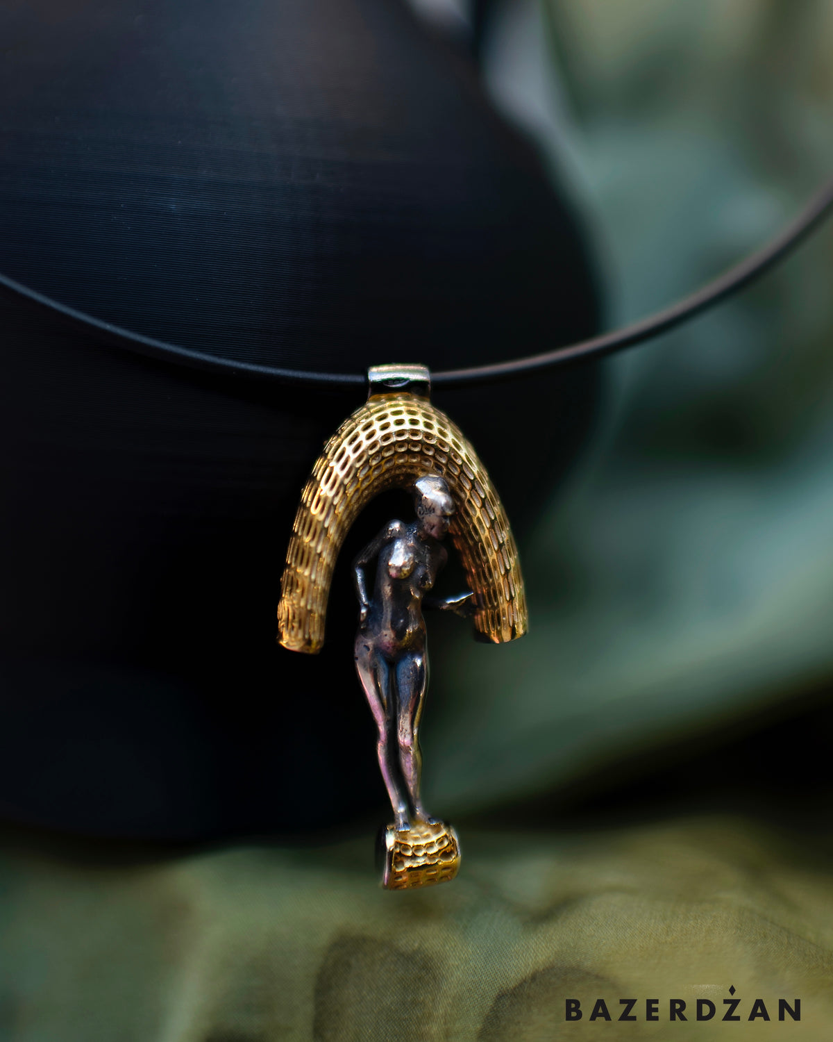 Necklace 2607 by Benjamin Kavazović