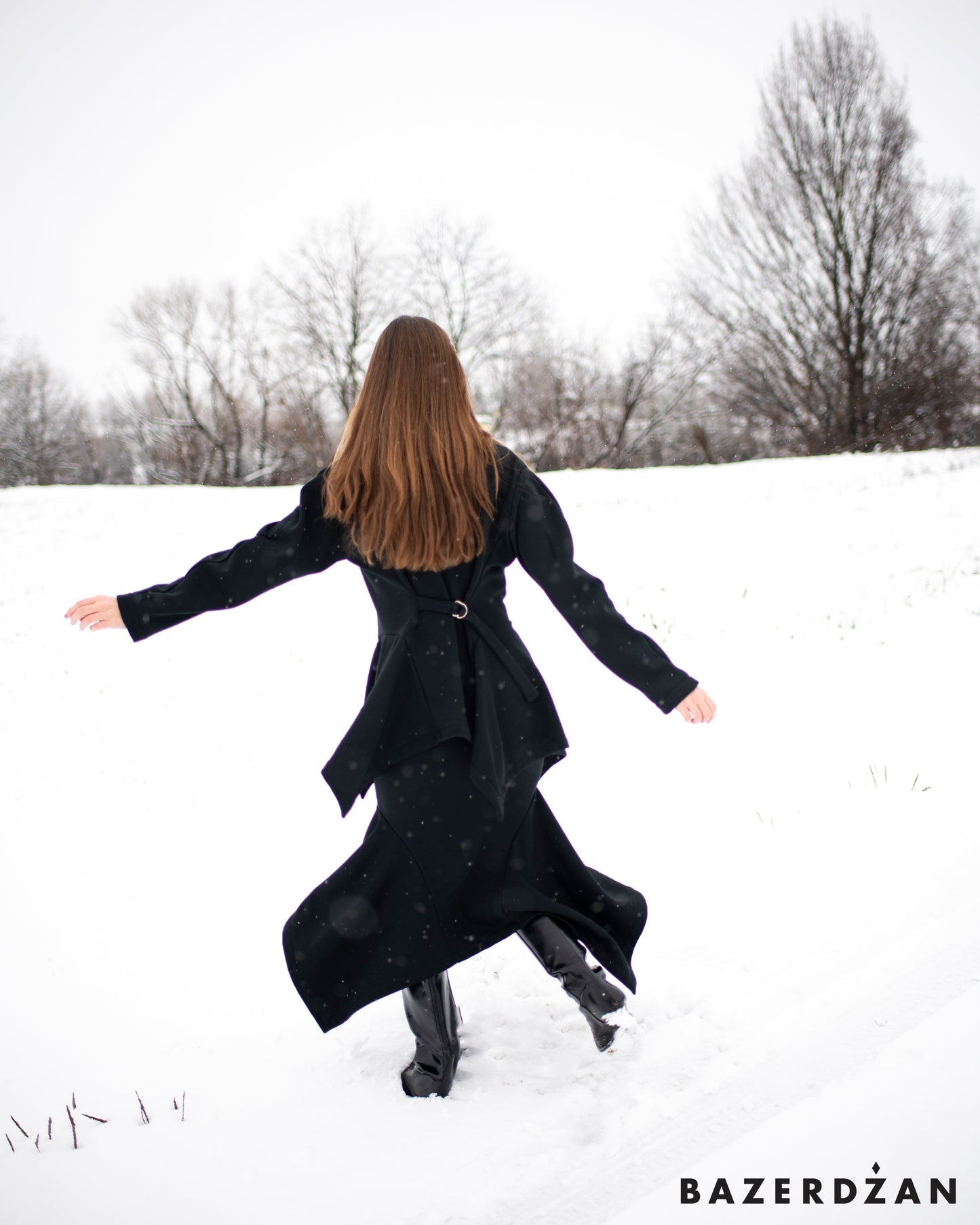 VATRA skirt in black
