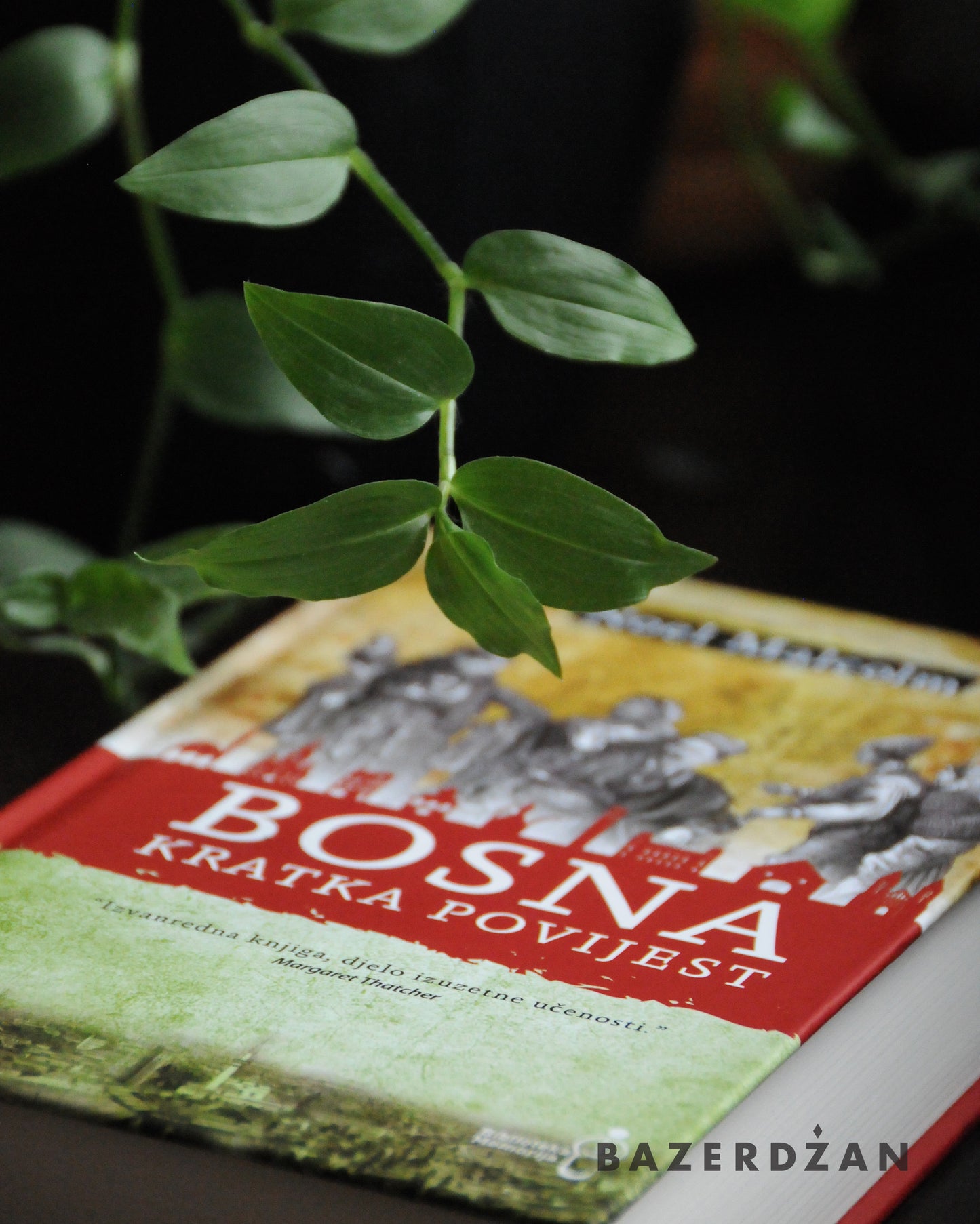 Knjiga "Bosna kratka povijest",  Noel Malcolm - Bazerdzan