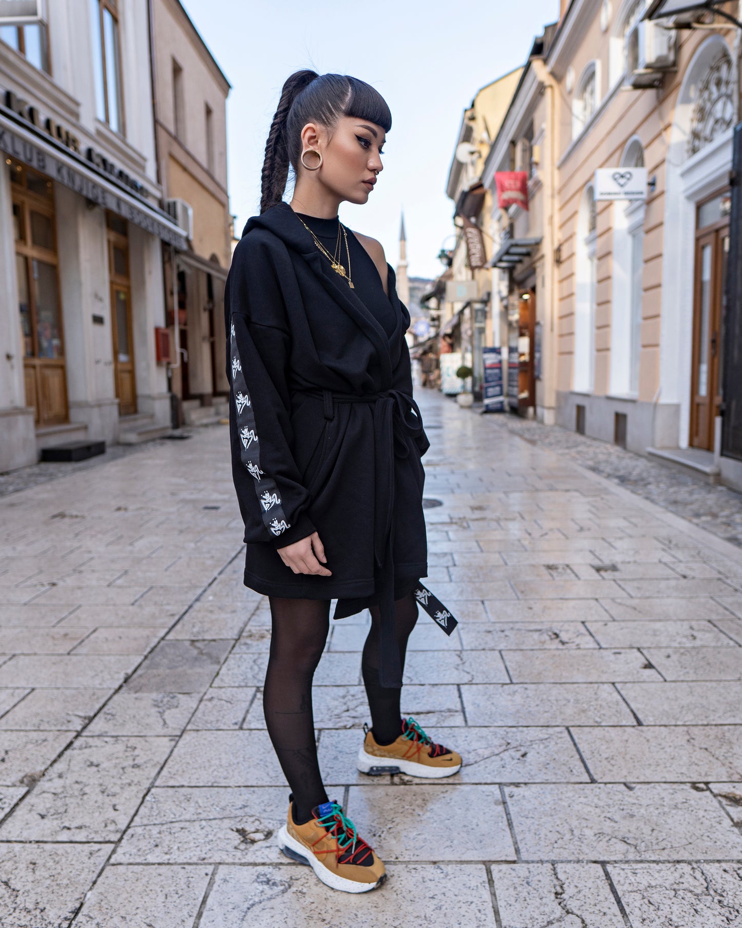 Cardigan Inch / PRE-ORDER - Bazerdzan