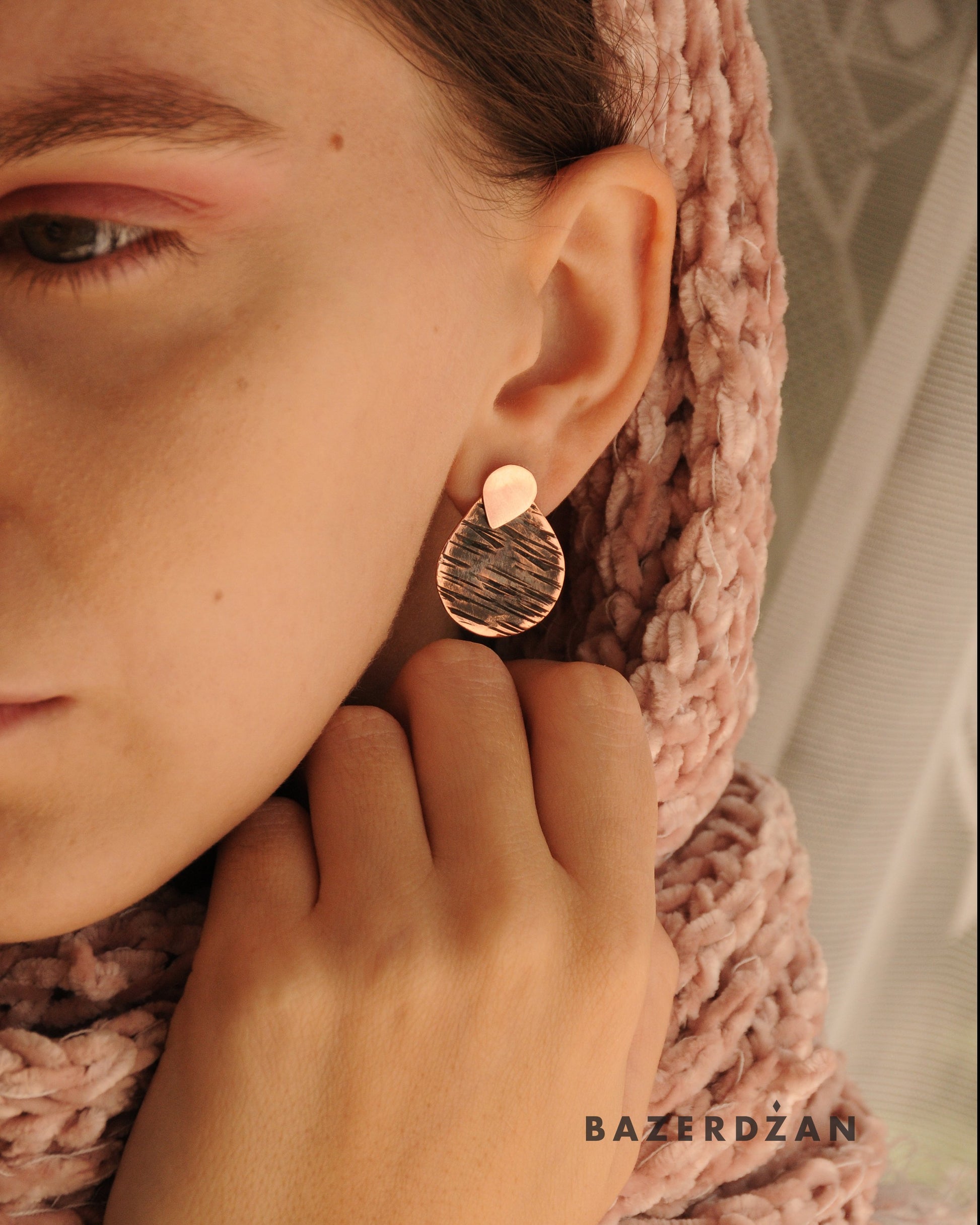 "Teardrop" earrings by Natasha Rubis - Bazerdzan