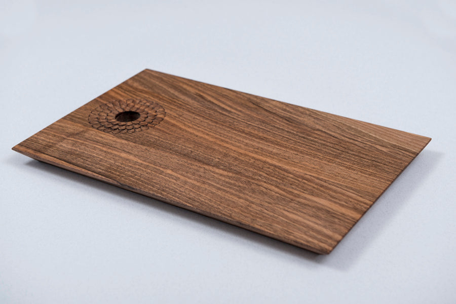 Cutting board - Flowy (Material: Walnut) - Bazerdzan