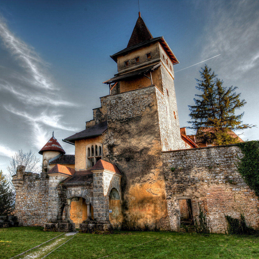 Ostrozac Castle, illustration by Ina Cano - Bazerdzan